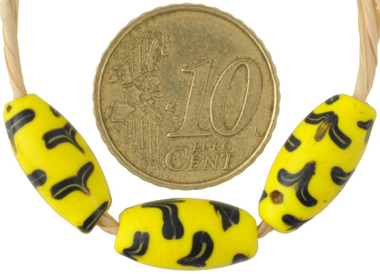 Antique Fancy Venetian Lampwork Glass Trade Beads With Trail Decoration - zoomed-in detail