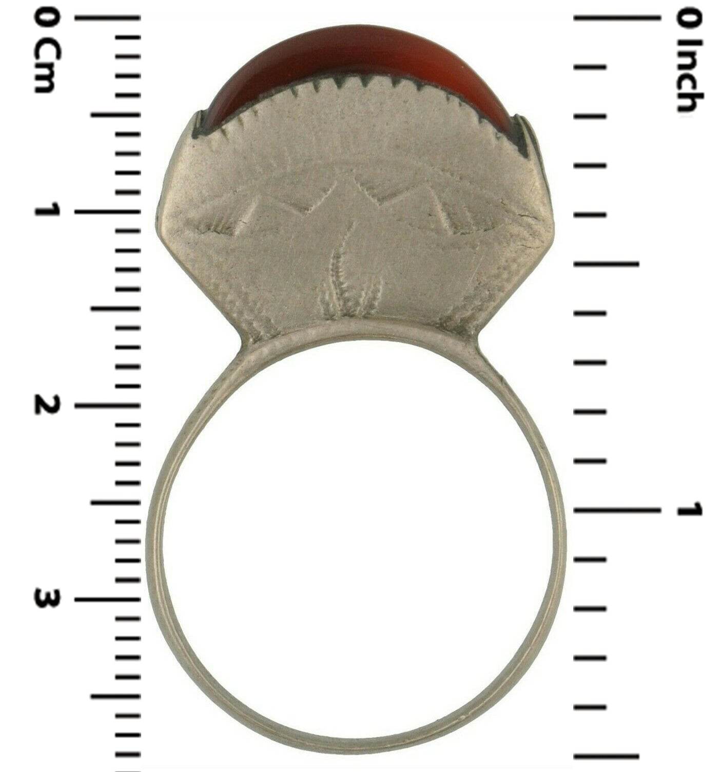 Tuareg Silver Ring with Agate – Vintage Sahara Jewelry