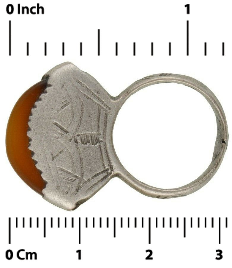 Old Tuareg Silver Ring with Agate – Sahara Nomad Ethnic Jewelry