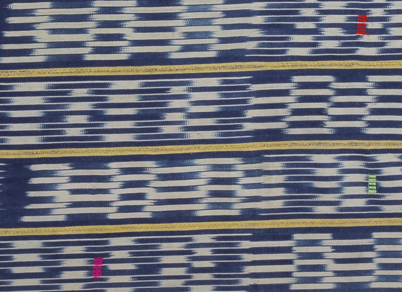 Elegant Vintage Baule Cloth From Ivory Coast - A Handwoven Legacy Home Decor - close-up
