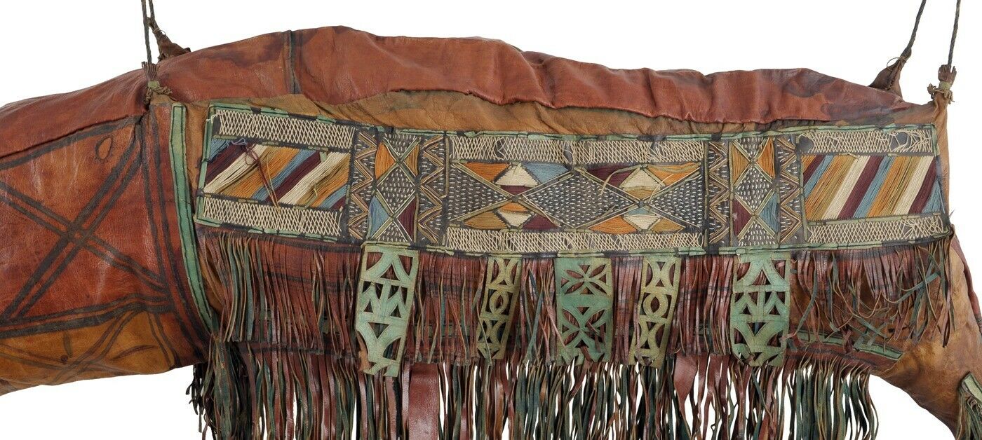 Camel Saddle Bag Old African Tuareg Leather Niger Mali Sahara Bedouin - cropped detail